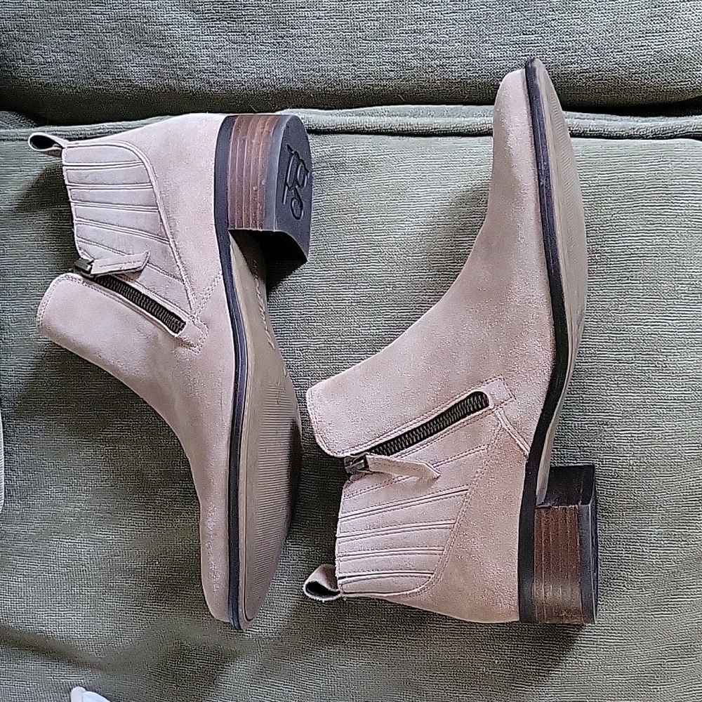 Paul Green Suade Boots